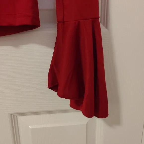 Size Small - Burgundy Blouse with Flared Sleeves - Picture 3 of 5